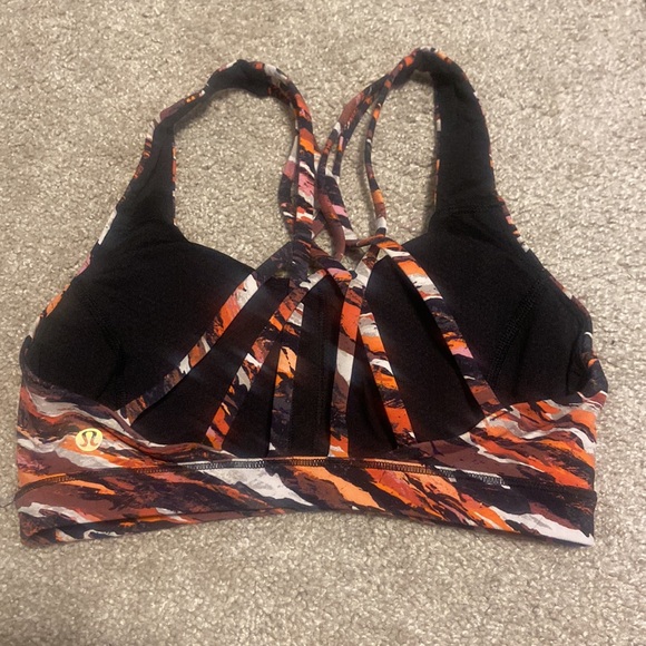 Lululemon bra - Picture 3 of 4